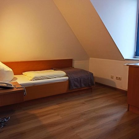 Gastehaus Deggendorf Hotel Bagian luar foto
